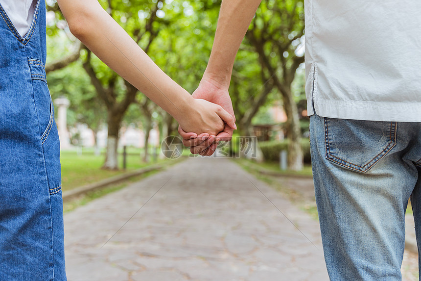 国泰航空(00293)旗下香港快运上半年录得亏损 正积极多元化航线布局